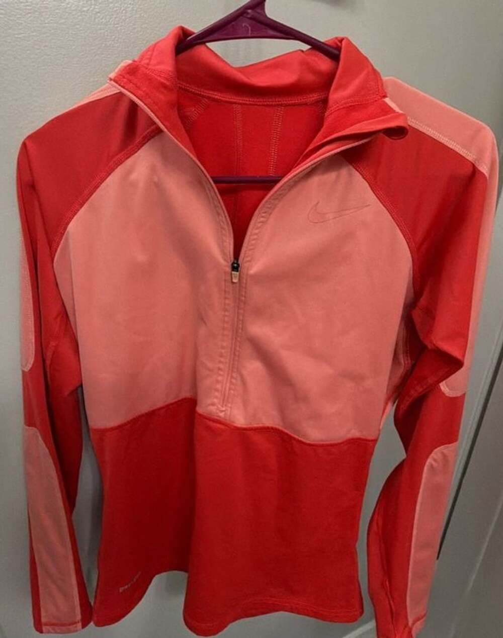 Nike Pro Dri-FIT Women’s Medium 1/2 Zip Pullover Coral Pink Running Athletic